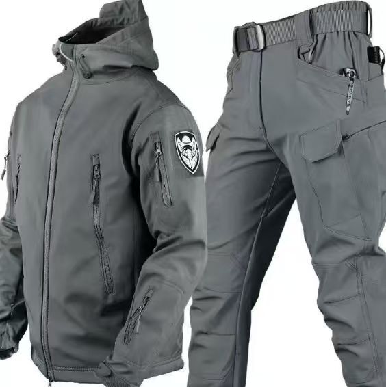 Men's Polyester Thermal Outfit | Hooded Jacket and Cargo Pants | Warm Wind-Repellent Active Wear